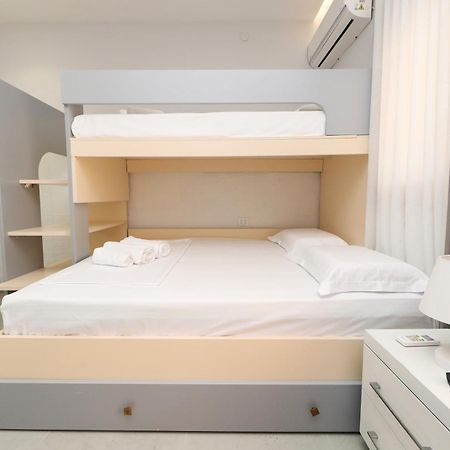 Vila Feliz - Premium Rooms With Free Private Parking Влёра Экстерьер фото