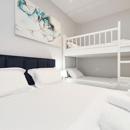 Vila Feliz - Premium Rooms With Free Private Parking Влёра Экстерьер фото