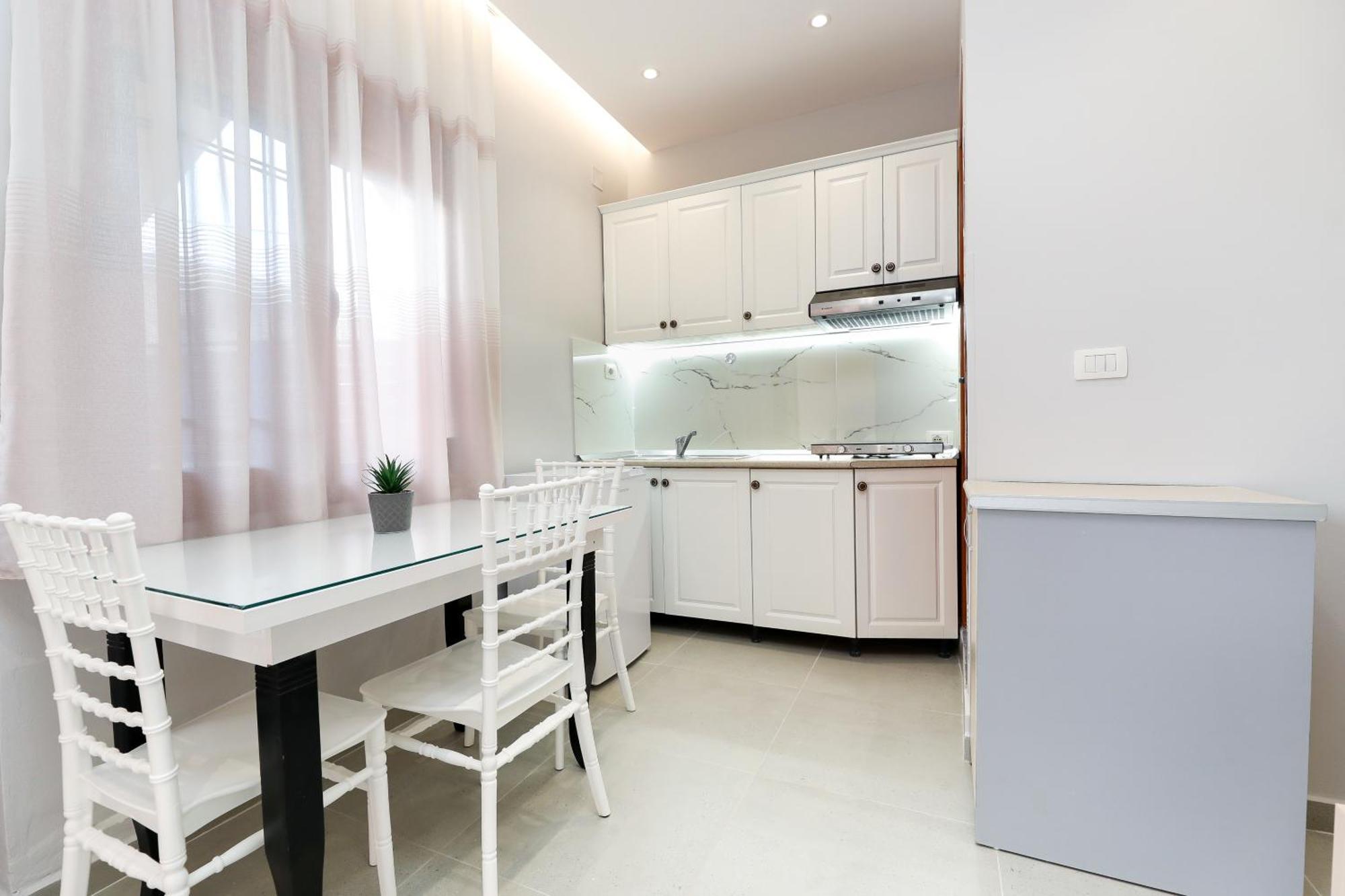 Vila Feliz - Premium Rooms With Free Private Parking Влёра Экстерьер фото