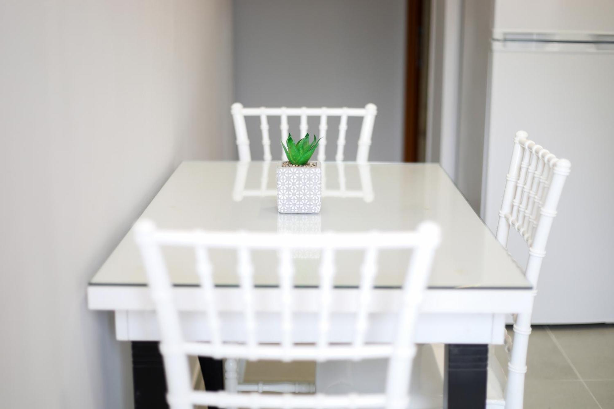 Vila Feliz - Premium Rooms With Free Private Parking Влёра Экстерьер фото