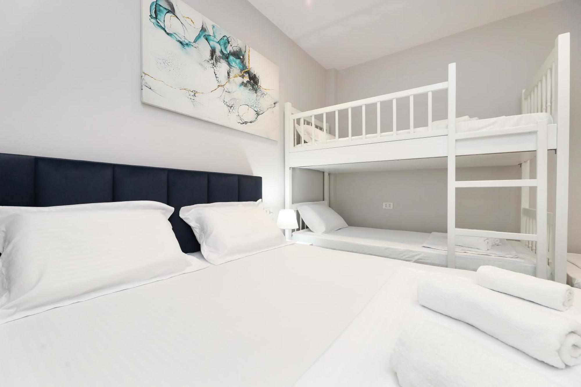 Vila Feliz - Premium Rooms With Free Private Parking Влёра Экстерьер фото