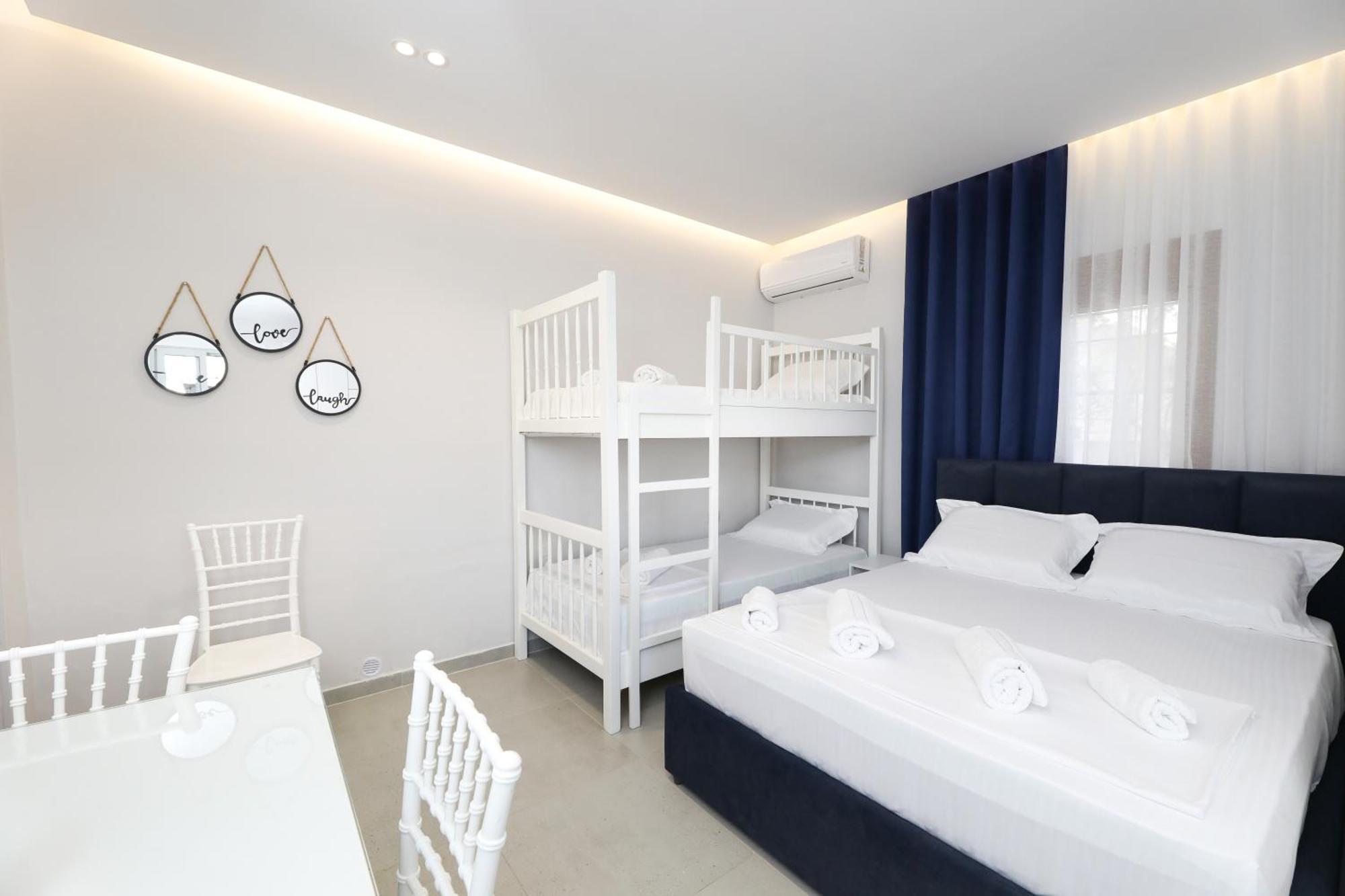 Vila Feliz - Premium Rooms With Free Private Parking Влёра Экстерьер фото