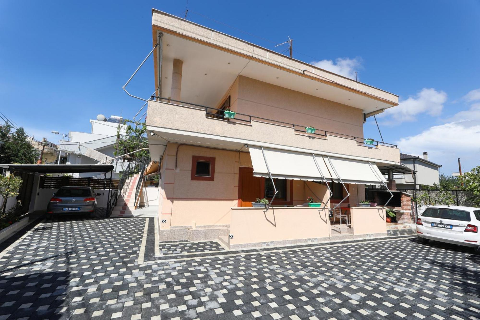 Vila Feliz - Premium Rooms With Free Private Parking Влёра Экстерьер фото